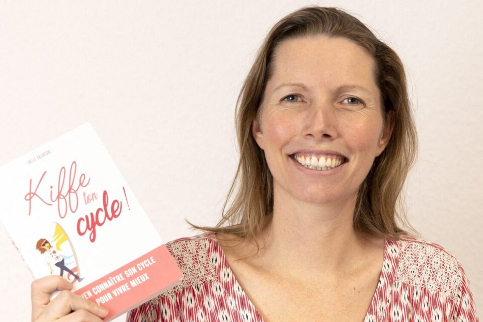 Discover how Gaëlle Baldassari, founder of Kiffe ton Cycle, transforms the menstrual cycle into a vital health indicator and powerful tool for longevity.